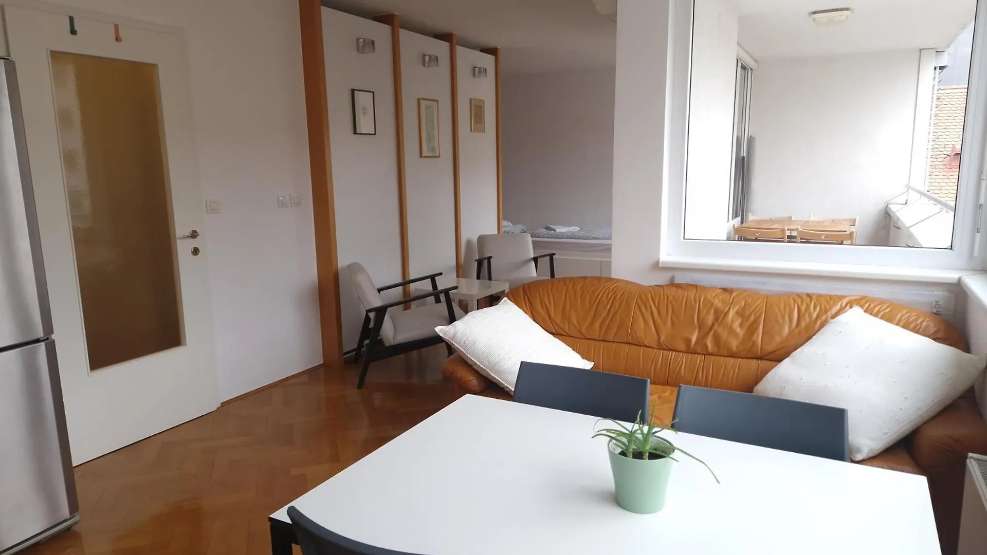 Heart Of Ljubljana With Free Parkingアパートメント